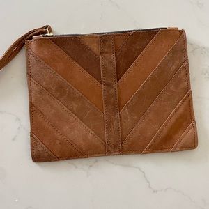 Magnolia Joanna’s favorite clutch